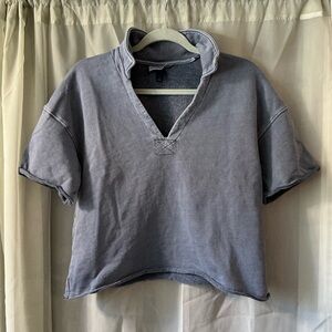 Universal thread Blue distressed Women's Casual Top size small with collar